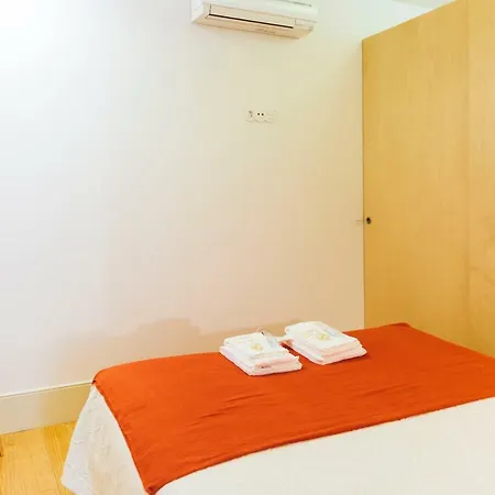 Aposentus - Charming Center With Balcony 아파트 포르투