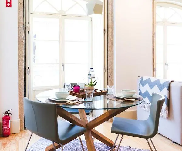 Appartement Aposentus - Charming Center With Balcony Porto